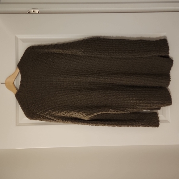 VINCE cardigan - Picture 4 of 8